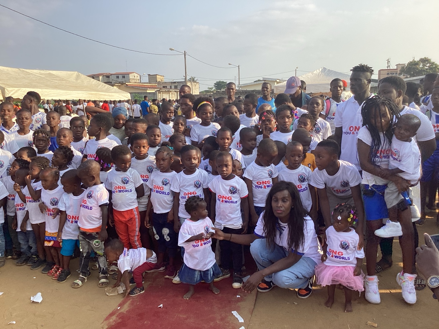Grand rassemblement d'enfants